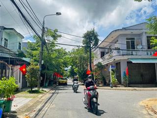Bán nhà 2 tầng đường huy cận đối diện đh ngoại ngữ  dt 142.5m2 ngang 5m  giá 10,x tỷ