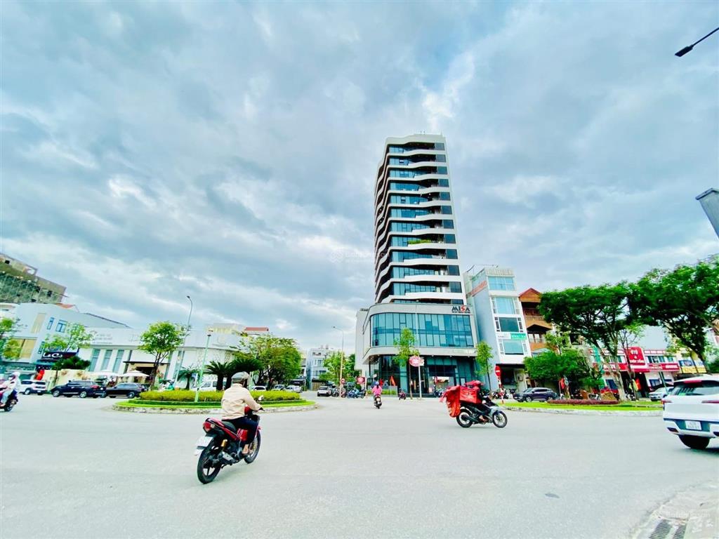 Bán toà căn hộ 4 tầng đường hàn thuyên  112.5m2 dòng tiền 40triệu/tháng  trung tâm hải châu