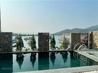 Bán căn villa hồ bơi đường nguyễn đức an  view vịnh biển sơn trà  180m2 ngang 10m  giá tốt