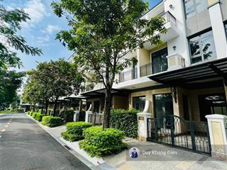 Verosa park khang điền q9  1 trệt 3 lầu  nội thất đầy đủ 3pn + 3wc tiện ở làm vp công ty bv 24/7