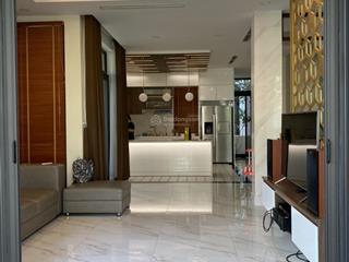 Biệt thự song lập lucasta khang điền 10x17,5m full nội thất  hđ thuê 38tr/tháng compound an ninh