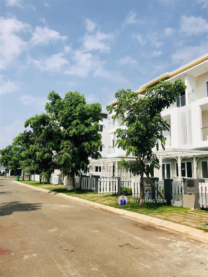 Nhà phố 5x23m khang điền melosa  3 tầng full nt  4pn 5wc  nhà mới đẹp an ninh bv 24/7 sân ô tô