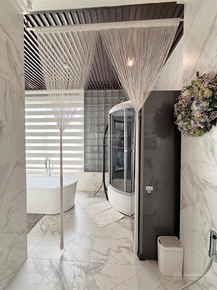 Góc sân vườn mega ruby khang điền  14x11m = 156m2  khu compound an ninh bảo vệ 24/7  full nt