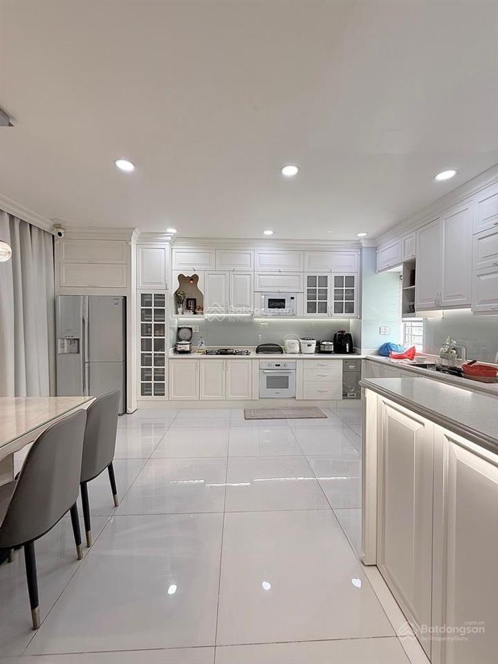 Góc sân vườn mega ruby khang điền  14x11m = 156m2  khu compound an ninh bảo vệ 24/7  full nt