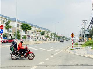 Nhà mặt tiền liên phường  5x20m 3 tầng  nội thất cơ bản tiện làm cty  có bảo vệ 24/7  vỉa hè