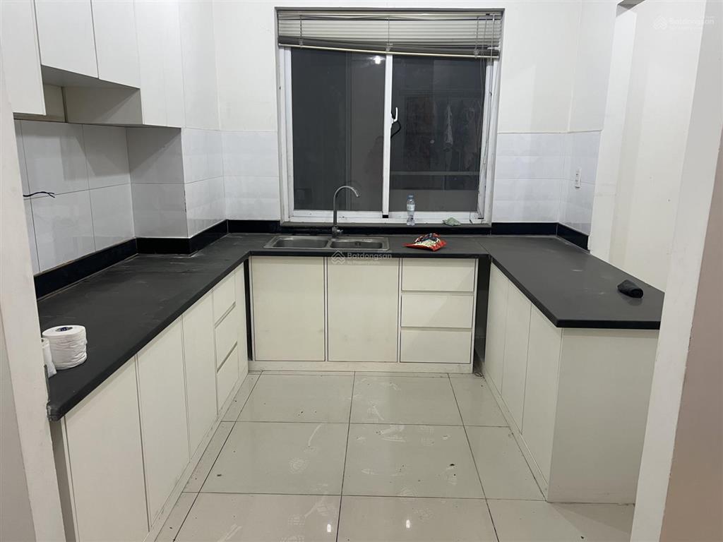 Bán ch terra rosa 92m2pn2wc căn góc. full nội thất như hình. sổ hồng. giá 3,3 tỷ.  0909 864 ***