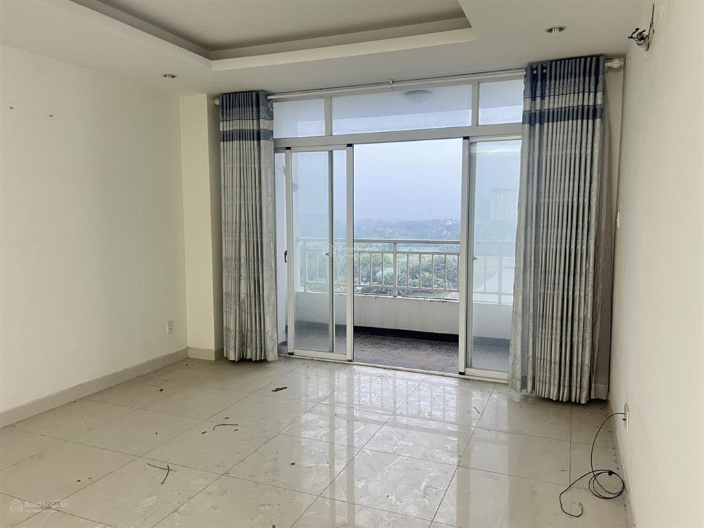 Bán ch terra rosa 92m2pn2wc căn góc. full nội thất như hình. sổ hồng. giá 3,3 tỷ.  0909 864 ***