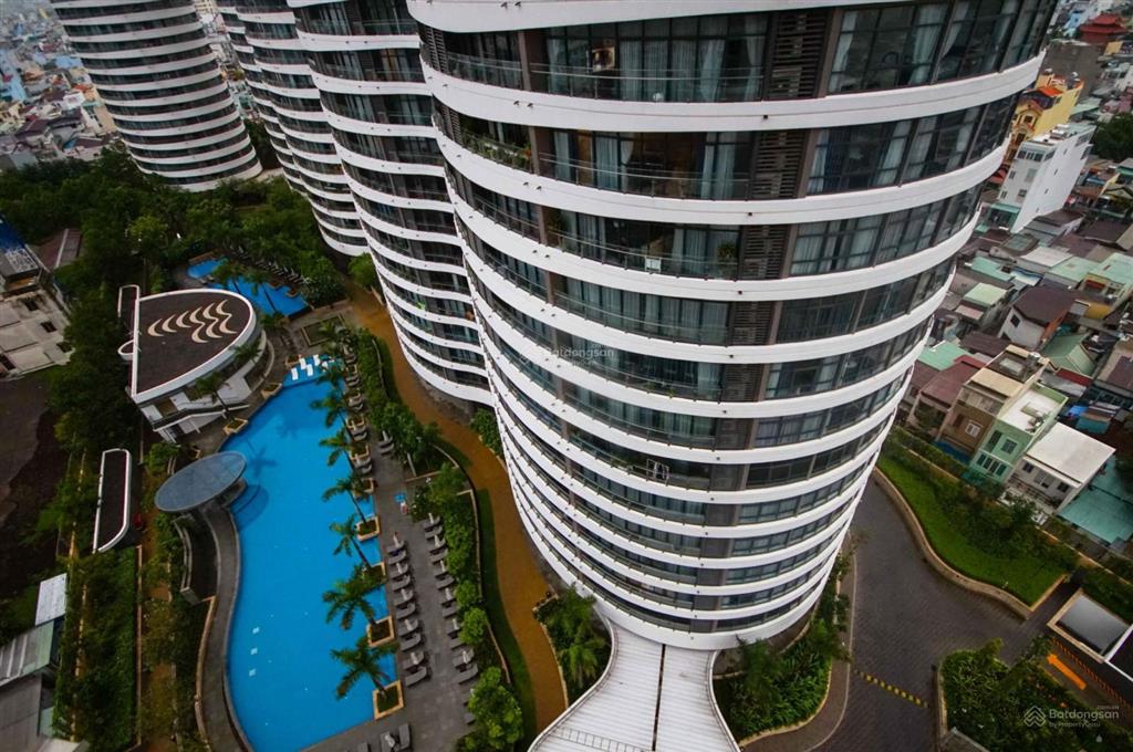 Bán căn hộ city garden 3 phòng ngủ, sổ sẵn, 141m2. giá 13.5 tỷ. full giỏ hàng 123pn