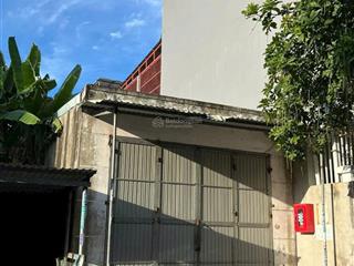 Bán lô đất tặng nhà kho kiên cố, mặt tiền, vị trí đẹp, tiện ích đầy đủ, gần biển, sổ hồng
