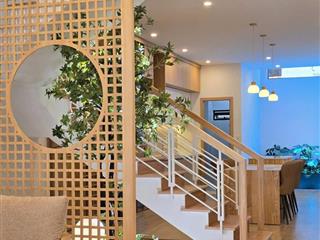 Bán gấp nhà đẹp hải châu, thiết kế hiện đại, full nội thất, gần công viên châu á