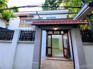 Bán đất tặng biệt thự mini 2 tầng cực đẹp, trung tâm tp, tiện ích đầy đủ, giá siêu tốt