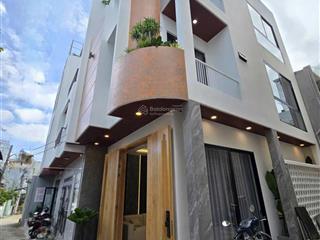 Bán gấp nhà đẹp thiết kế ngay trung tâm hải châu, vị trí đẹp, full nội thất cao cấp, đủ tiện ích
