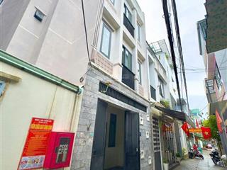 Bán gấp nhà 3 tầng kiệt oto tận cửa, khu dân cư xịn xò, nở hậu, phong thủy tốt, đủ công năng