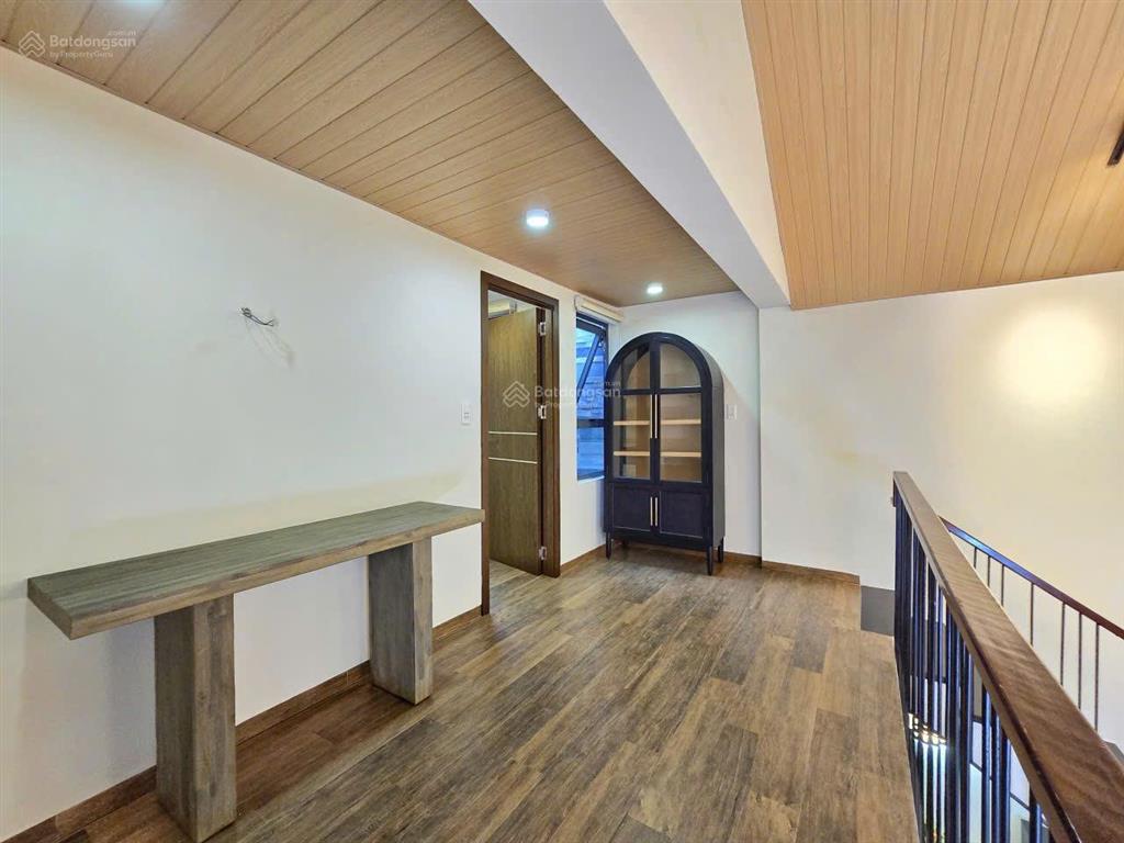 Bán gấp mặt tiền hải châu, ở hoặc cho thuê, đủ tiện ích xung quanh, giá tốt