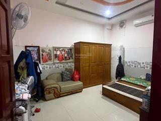 Bán nhà mặt tiền 3 tầng, vị trí siêu vip, hướng đông, đủ công năng, trung tâm tp