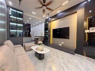 Bán gấp nhà 3 tầng đủ công năng, hướng đông nam, kiệt ô tô, tiện ích xung quanh