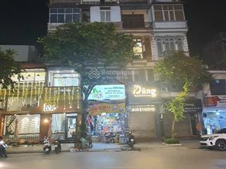 Bán nhà mặt phố 2 chiều hào nam. mặt phố kinh doanh 20m, mặt ngõ sau 4m. giá 450tr/m2