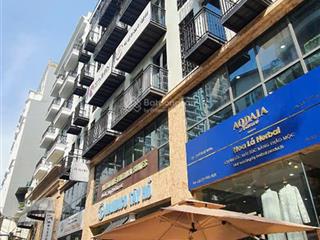 Bán nhà 3 mặt thoáng hàng bún, nguyễn trường tộ. mặt tiền 10m, vuông vắn trước sau