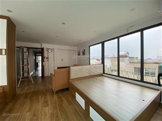 Bán nhà trích sài view hồ tây. lô góc 3 mặt thoáng, đường ô tô tránh, đi bộ ra hồ tây 5'.