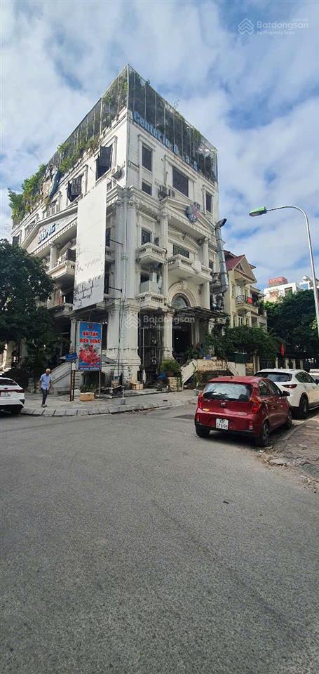 Bán đất dịch vọng hậu. lô góc tổng 35m mặt tiền. đất thổ cư, xây dựng được 7 tầng có hầm