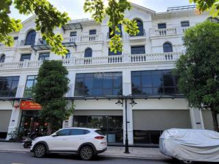 Bán căn liền kề shophouse giá tốt nằm trên trục đường 52m dự án vinhomes ocean park