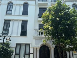 Cho thuê gấp căn liền kề ngọc trai đảo nhỏ khu đóng bên vinhomes gia lâm