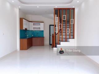 Nhà mới 5 tầng  trung tâm bắc từ liêm  ô tô đỗ cổng  30m  ở ngay