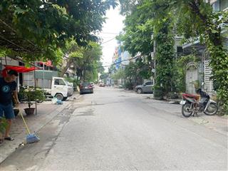 Cần bán nhà phân lô,vỉa hè , ôtô tránh, kinh doanh, phố hoàng quốc việt,dt 100m x 4 tầng, mt 8,5m