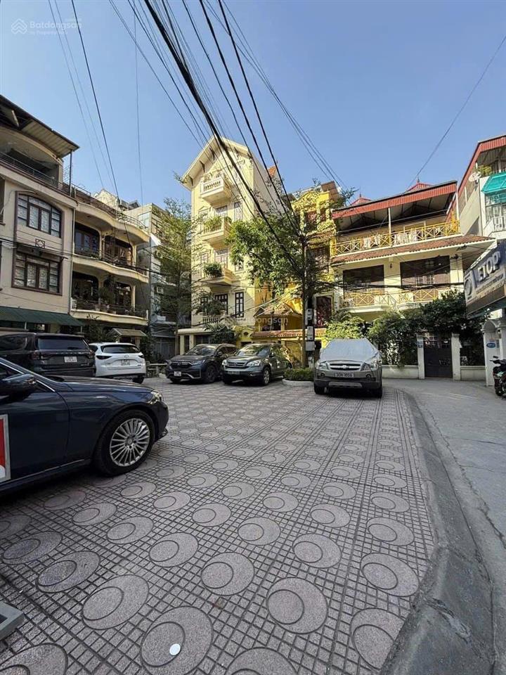 Cần bán nhà phân lô, ôtô tránh, kinh doanh, phố tôn thất thiệp, dt 130m x 4 tầng, mt 6,2m gía 68 tỷ