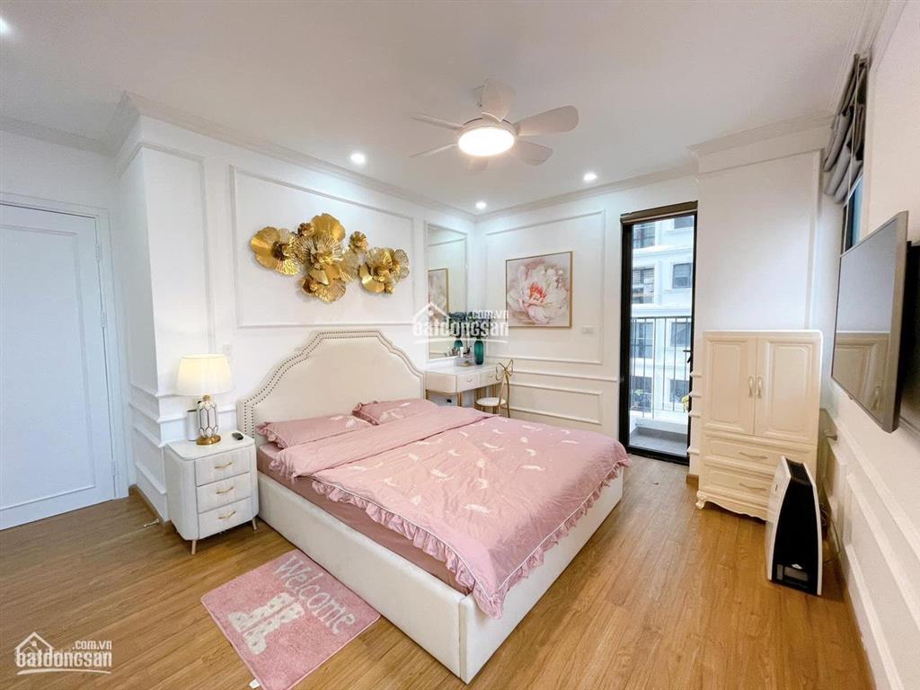 Tôi chính chủ bán cc golden palm lê văn lương  3 ngủ, 125m2, giá 13 tỷ full đồ nội thất đẹp