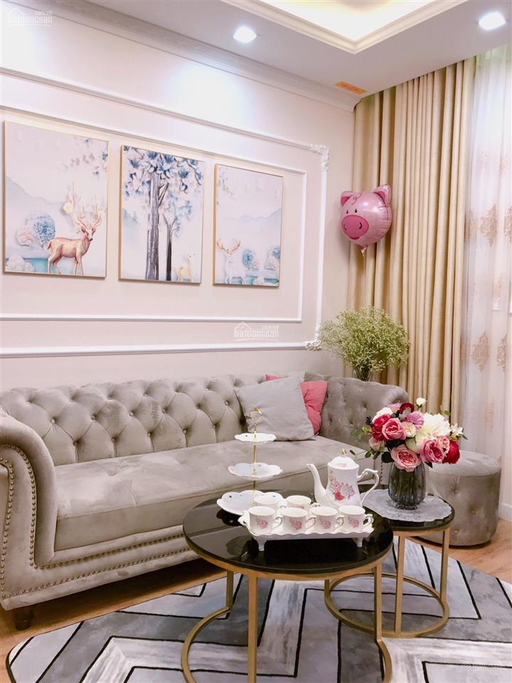 Bán gấp căn hộ 88m2, full đồ giá 7 tỷ tại chung cư eco green city, trục có ban công phòng khách