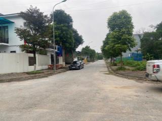 Chính chủ cần bán lô liền kề lk6 mỏ bạch centrall hill, view biệt thự, giá rẻ nhất lock