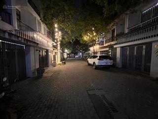 Bán nhà pl đầm trấu, 66m2 x 5 tầng, lô góc, vỉa hè, dân trí cao, 23 tỷ