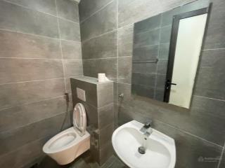 Cần cho thuê gấp shophouse đường lớn 4 tầng có bếp giá 20tr hoàn thiện đẹp tại vinhomes ocp1 gl. hn