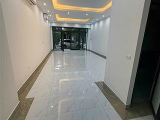 Giá 20tr cho thuê shophouse 5 tầng hoàn thiện đẹp long lanh rẻ nhất vinhomes gia lâm hà nội