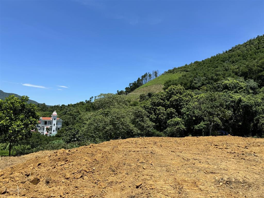 Chủ cần bán gấp đất nghỉ dưỡng giá rẻ view đồi núi tuyệt đẹp tại tiến xuân, thạch thất + dt 800m2