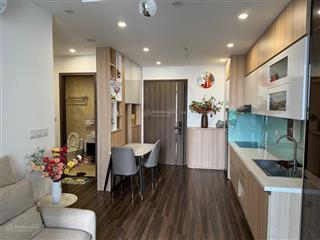 Cho thuê căn hộ 1,5pn full đồ toà camelia hoàng huy commerce giá 8.5 triệu.