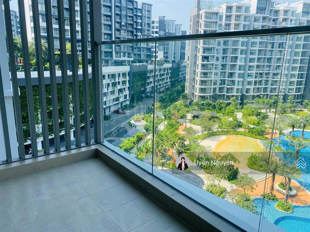 Centery 3pn 120.7m2 view hồ bơi giá 9,3 tỷ / tt 8ty8 nhận nhà