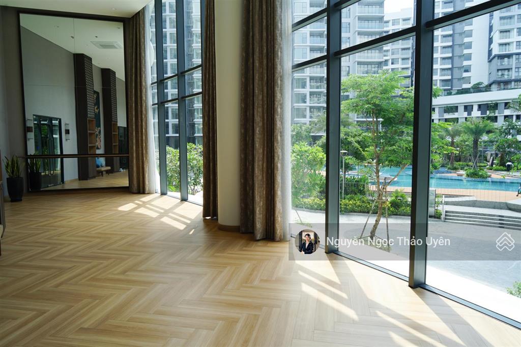 Centery 2pn 96m2 view hồ bơi bao ô xe, giá 8tỷ3 (102%)