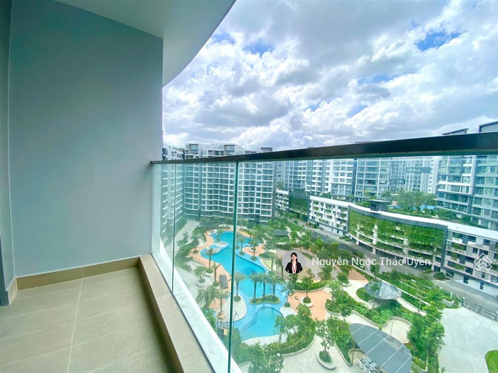 Centery 2pn 96m2 view hồ bơi bao ô xe, giá 8tỷ3 (102%)