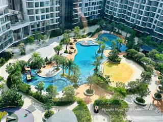 (rổ cđt)diamond centery 3pn 121m2 view hồ bơi tầng trung  giá 9ty3 (102%) siêu đẹp