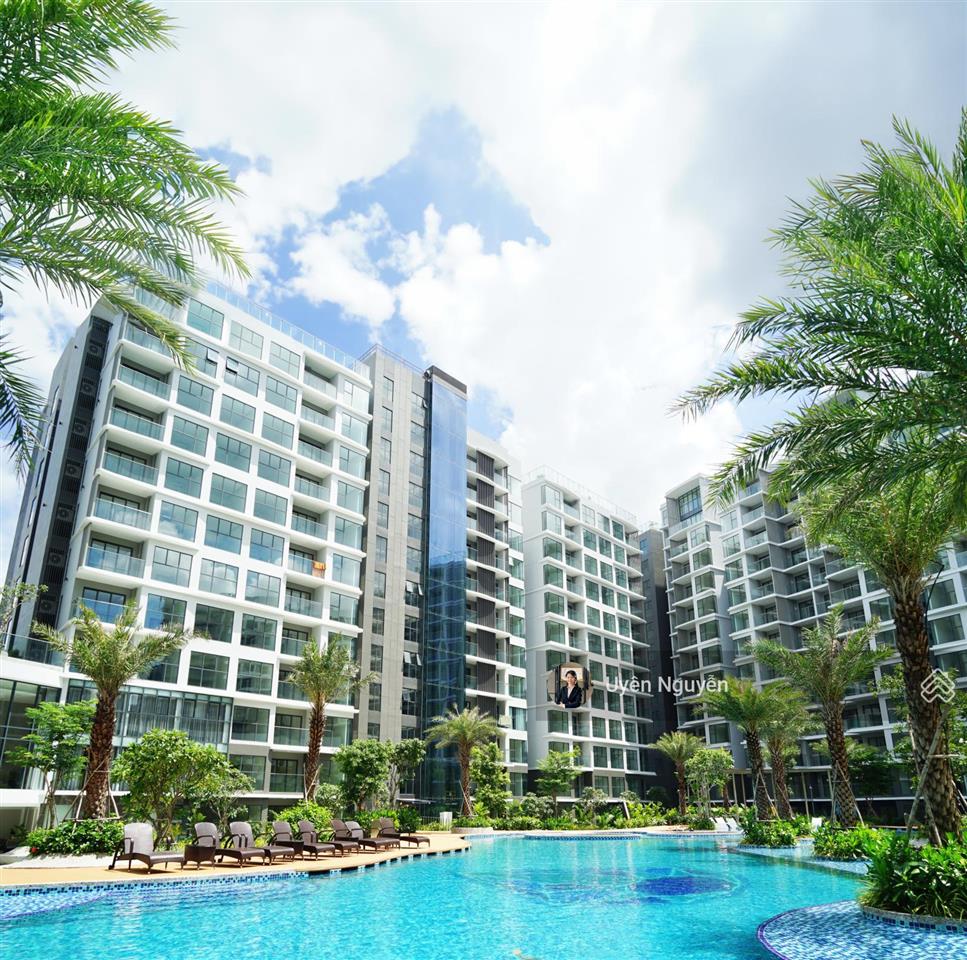 Diamond centery 121m2 3pn 3wc giá 8 tỷ 4 (102%) tầng cao + ô đậu xe