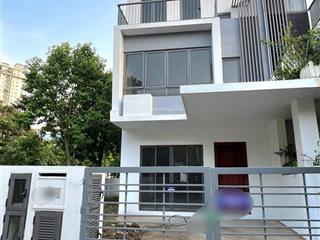 Cần bán liền kề góc gamuda 180m gần vườn hoa