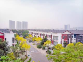 Bán căn biệt thự gamuda. diện tích 330m2 đất. giá bán tốt.