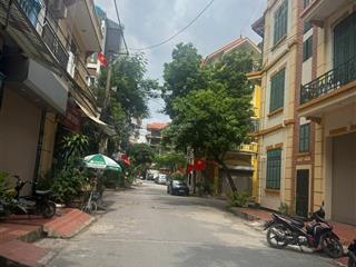 Bán nhà phố nguyễn cảnh dị kđt đại kim. vỉa hè nhà 2 mặt tiền đường trước sau nhà rộng 11m. 50m2x5t