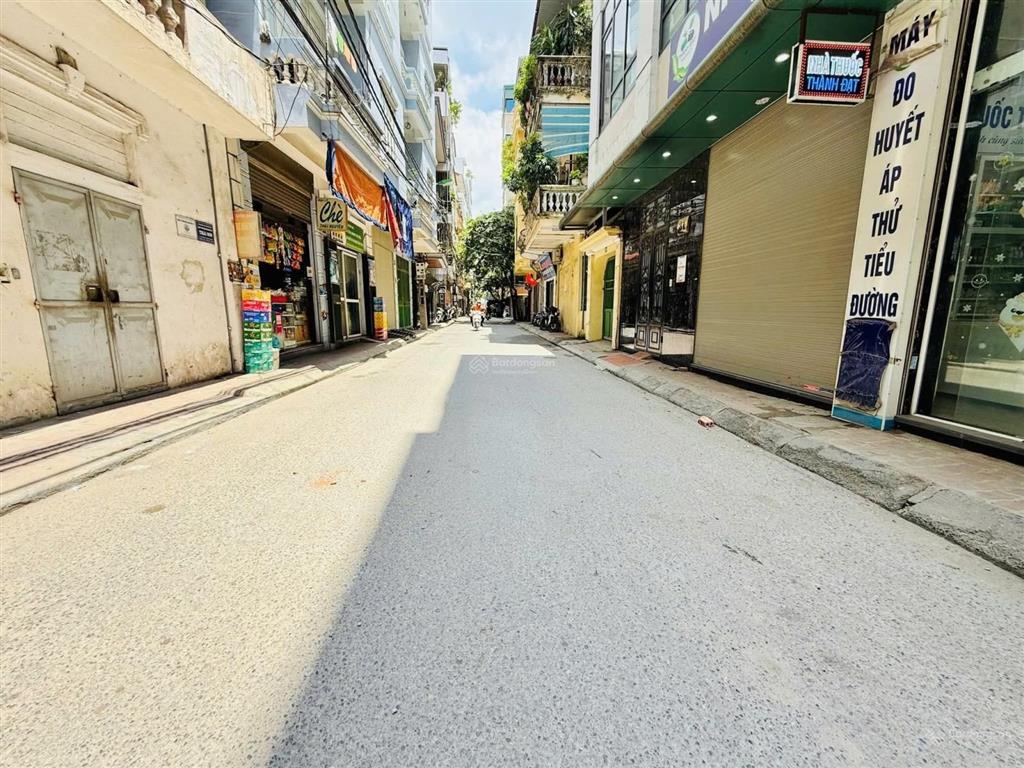 Bán nhà mặt phố tam trinh, quận hoàng mai. garaoto. kinh doanh đỉnh về ở luôn. 56m2 x 4 tầng. 16 tỷ