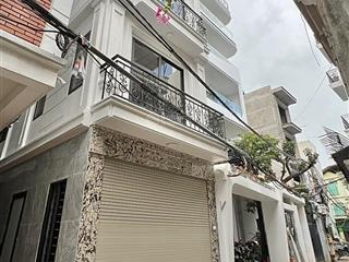Thạch bàn  ô tô tránh kinh doanh vị trí hiếm  45m 7tầng thang máy full nội thất cao cấp.
