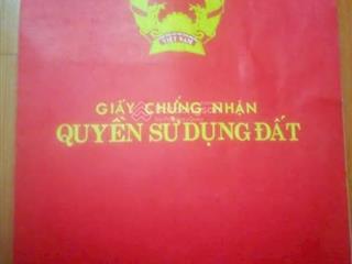 Một lô đất rất ngon ,bổ rẻ , với diện tích rộng ,đất sổ hồng thổ cư , kính mời !