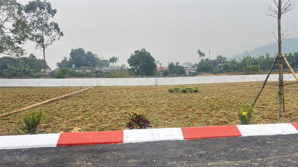 Siêu phẩm 400m sẵn sổ đỏ cư yên, lương sơn thế đất vuông view thoáng đẹp giá cực tốt