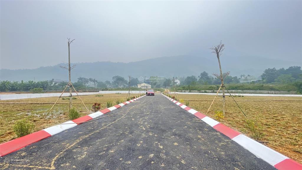 Siêu phẩm 400m sẵn sổ đỏ cư yên, lương sơn thế đất vuông view thoáng đẹp giá cực tốt